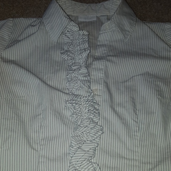 💥2 for $20💥New York & Company button down blouse - Picture 2 of 7